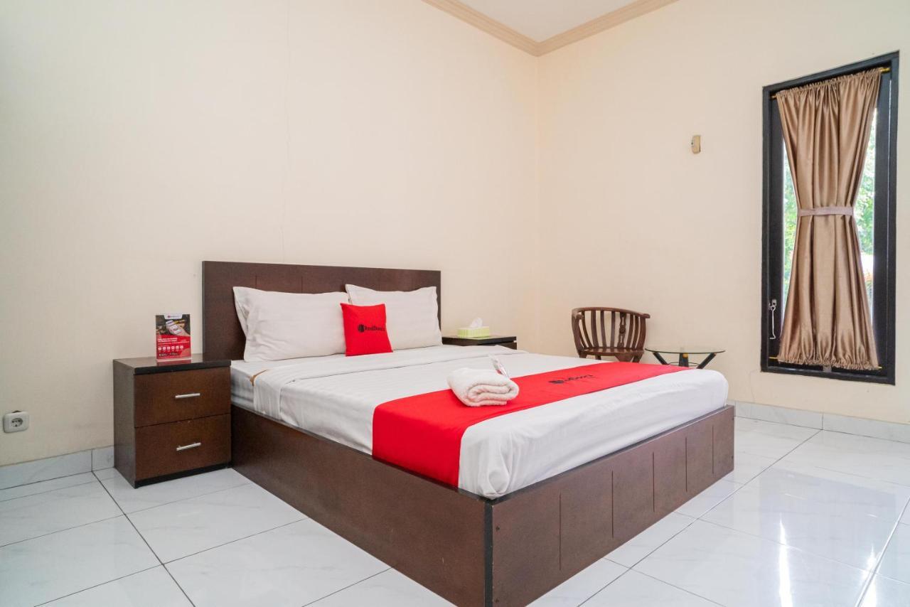 Reddoorz @ Wisma Pangrango Palangkaraya Exterior foto