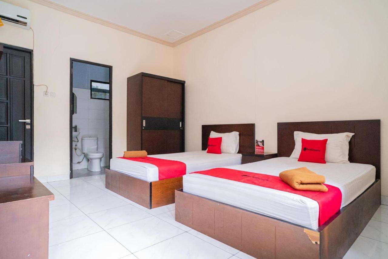 Reddoorz @ Wisma Pangrango Palangkaraya Exterior foto