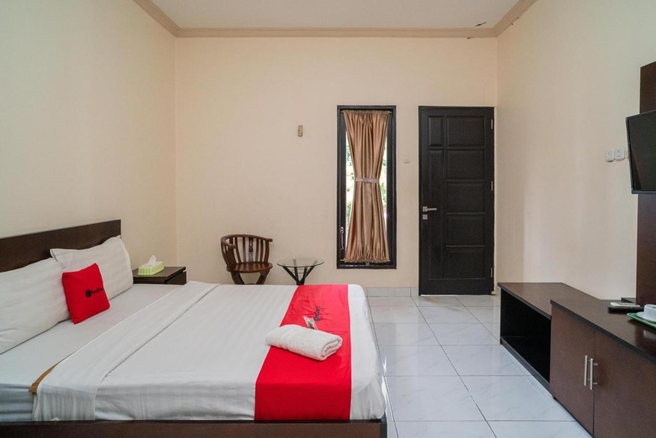 Reddoorz @ Wisma Pangrango Palangkaraya Exterior foto