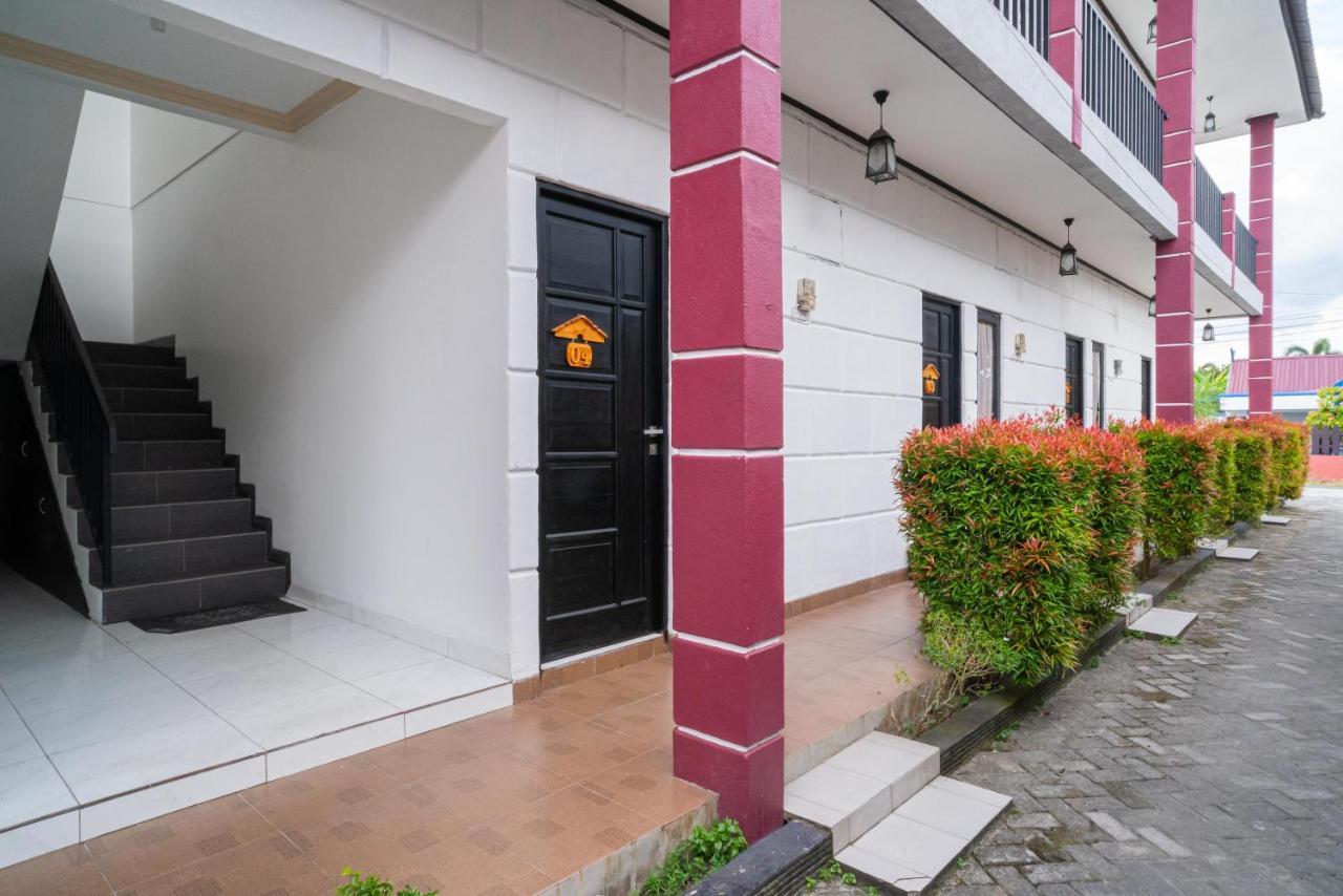 Reddoorz @ Wisma Pangrango Palangkaraya Exterior foto