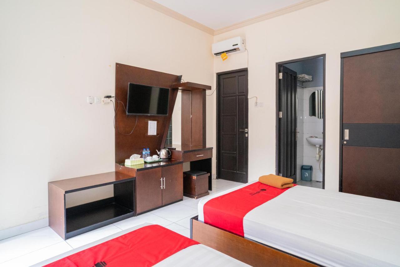 Reddoorz @ Wisma Pangrango Palangkaraya Exterior foto