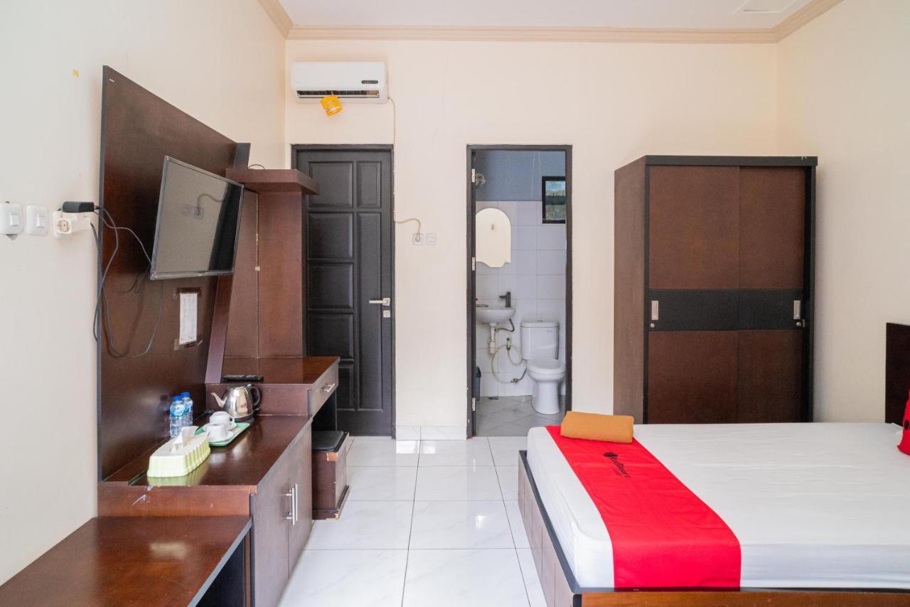 Reddoorz @ Wisma Pangrango Palangkaraya Exterior foto