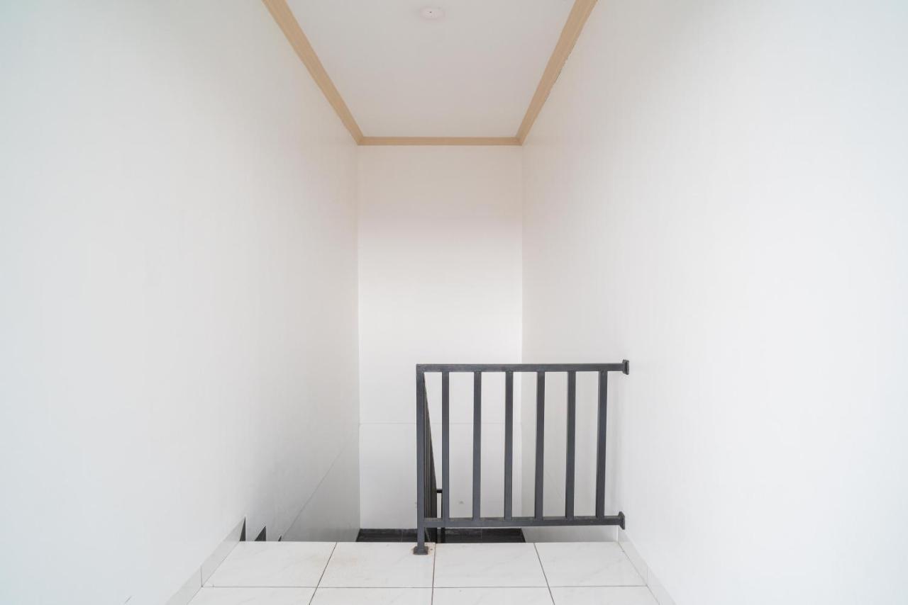 Reddoorz @ Wisma Pangrango Palangkaraya Exterior foto