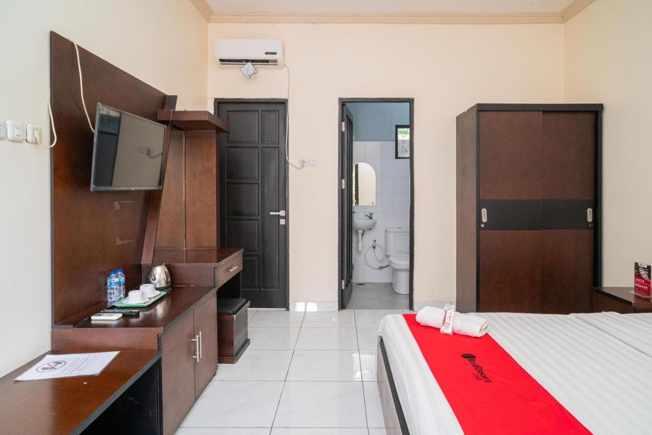 Reddoorz @ Wisma Pangrango Palangkaraya Exterior foto